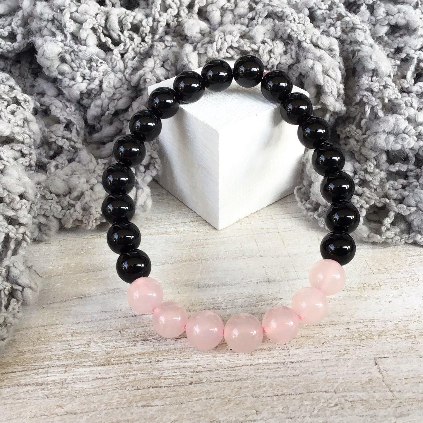 Pulsera cuarzo rosa con obsidiana negra bolas 8mm