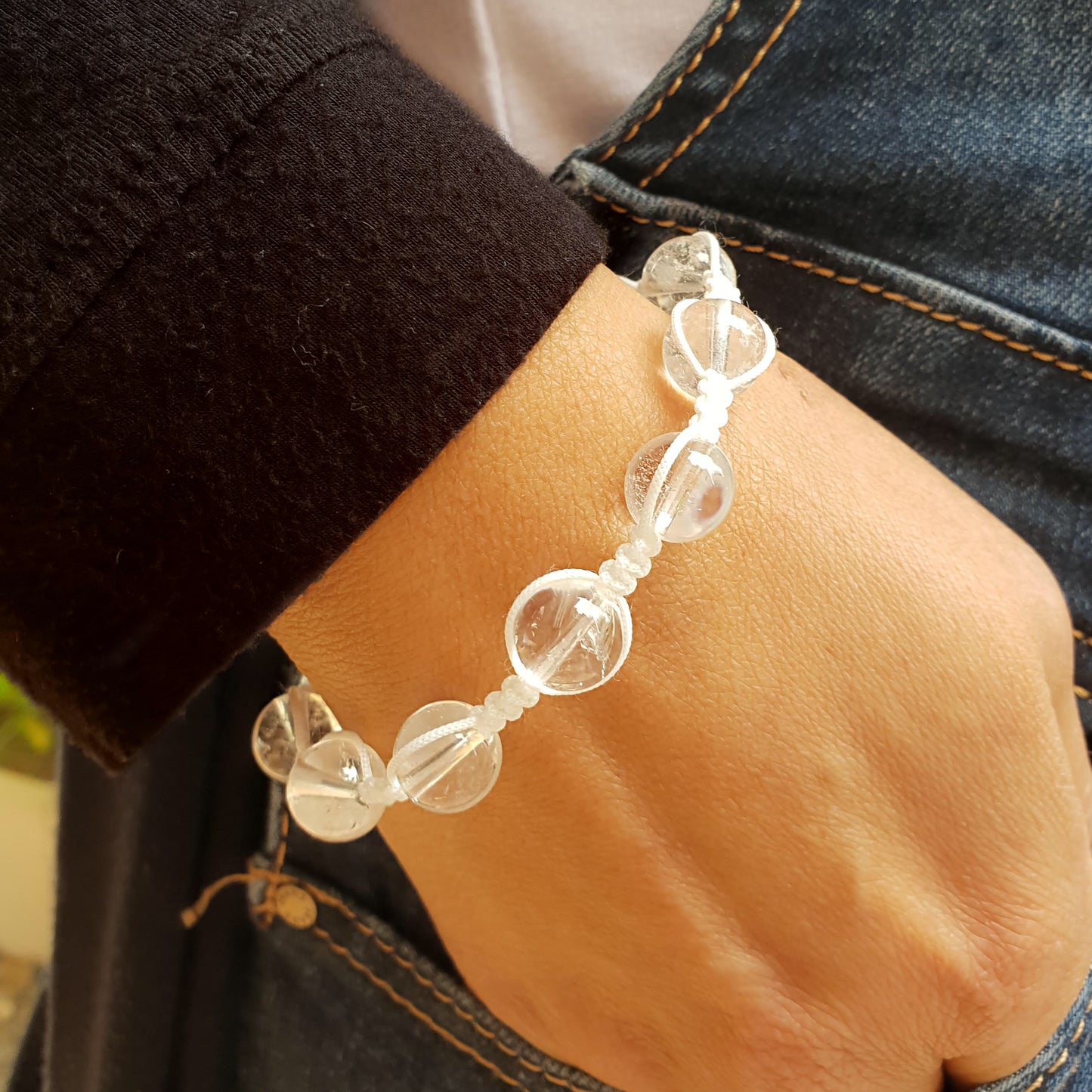 Pulsera cuarzo blanco con macramé bola 8mm