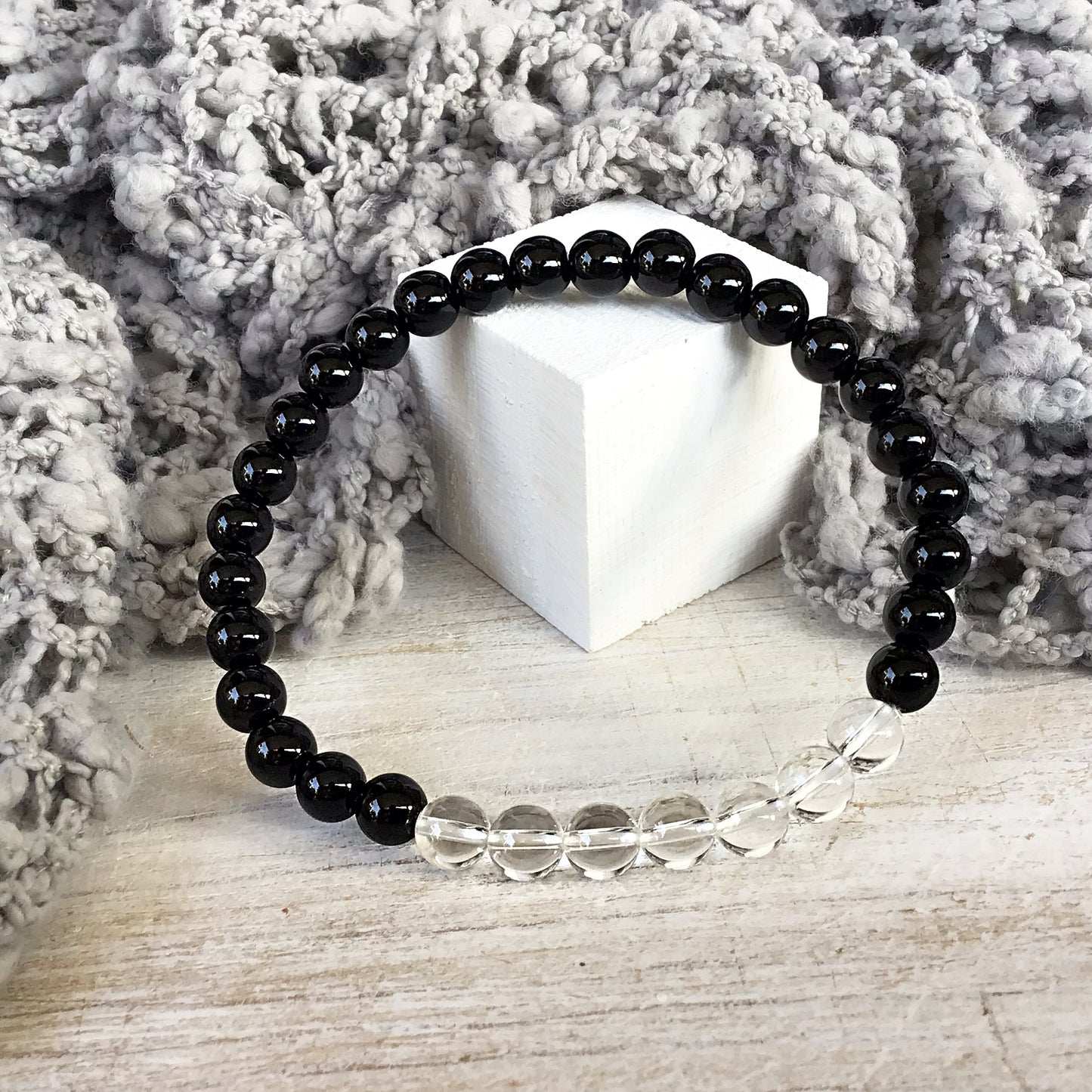 Pulsera cuarzo blanco con obsidiana negra bolas 6mm