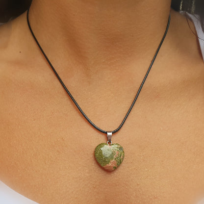Collar unakita corazón 2cm