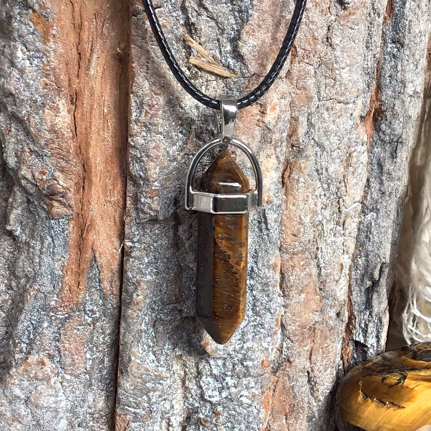 Collar ojo de tigre punta 3-4 cm