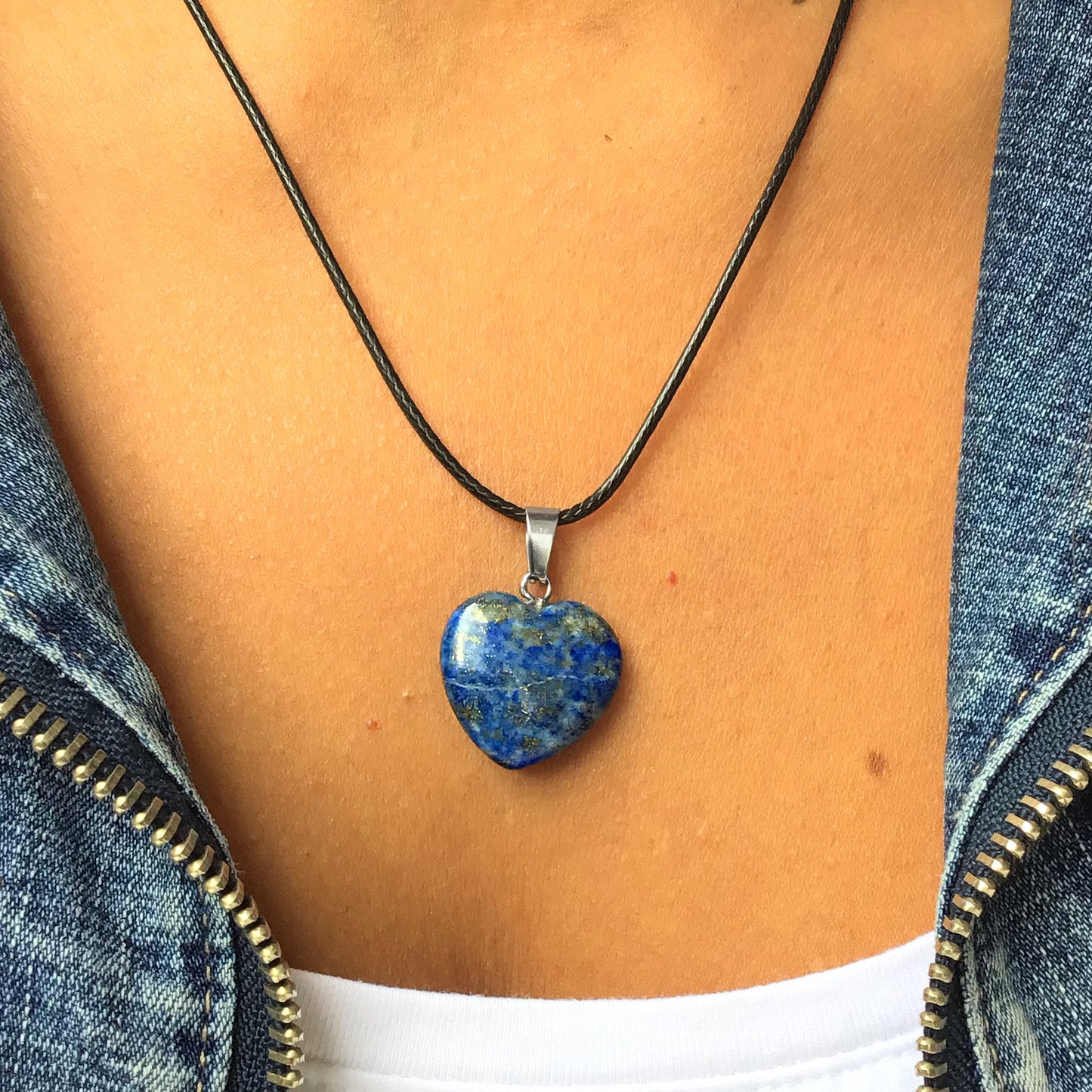 Collar lapislazuli corazón 2x2 cm