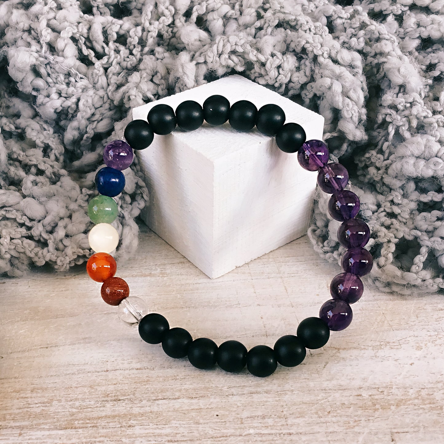 Pulsera amatista con bolas 7 chakras 6mm