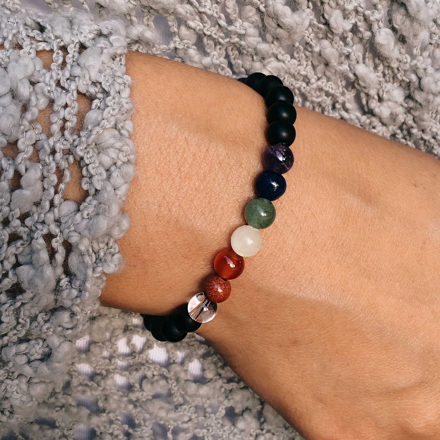 Pulsera amatista con bolas 7 chakras 6mm