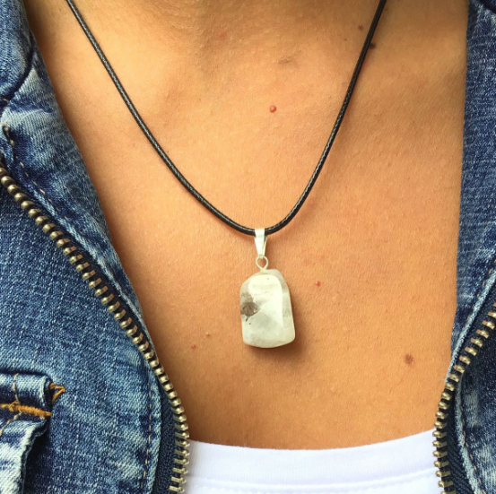 Collar piedra luna rodado 1-2 cm