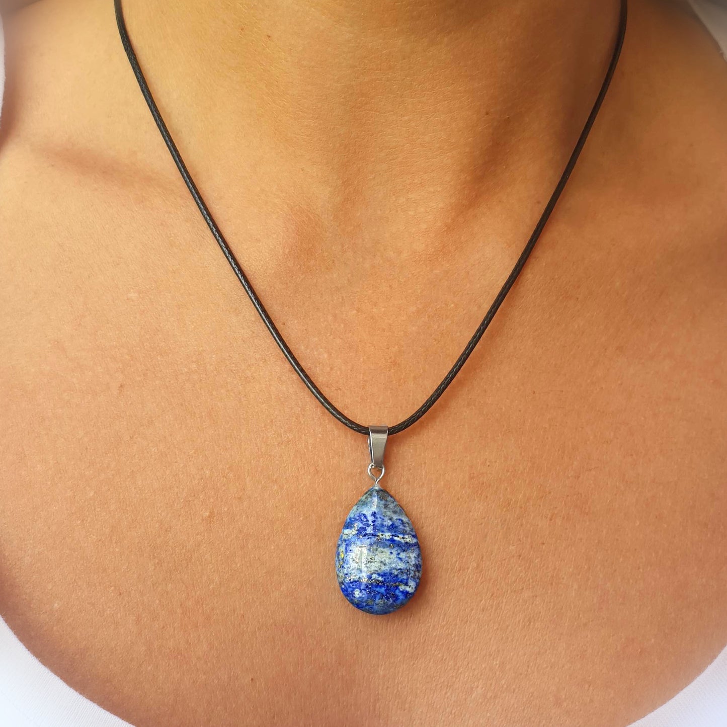 Collar lapislazuli lágrima 3-4 cm