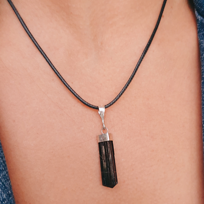 Collar turmalina negra en plata de ley 2-3 cm