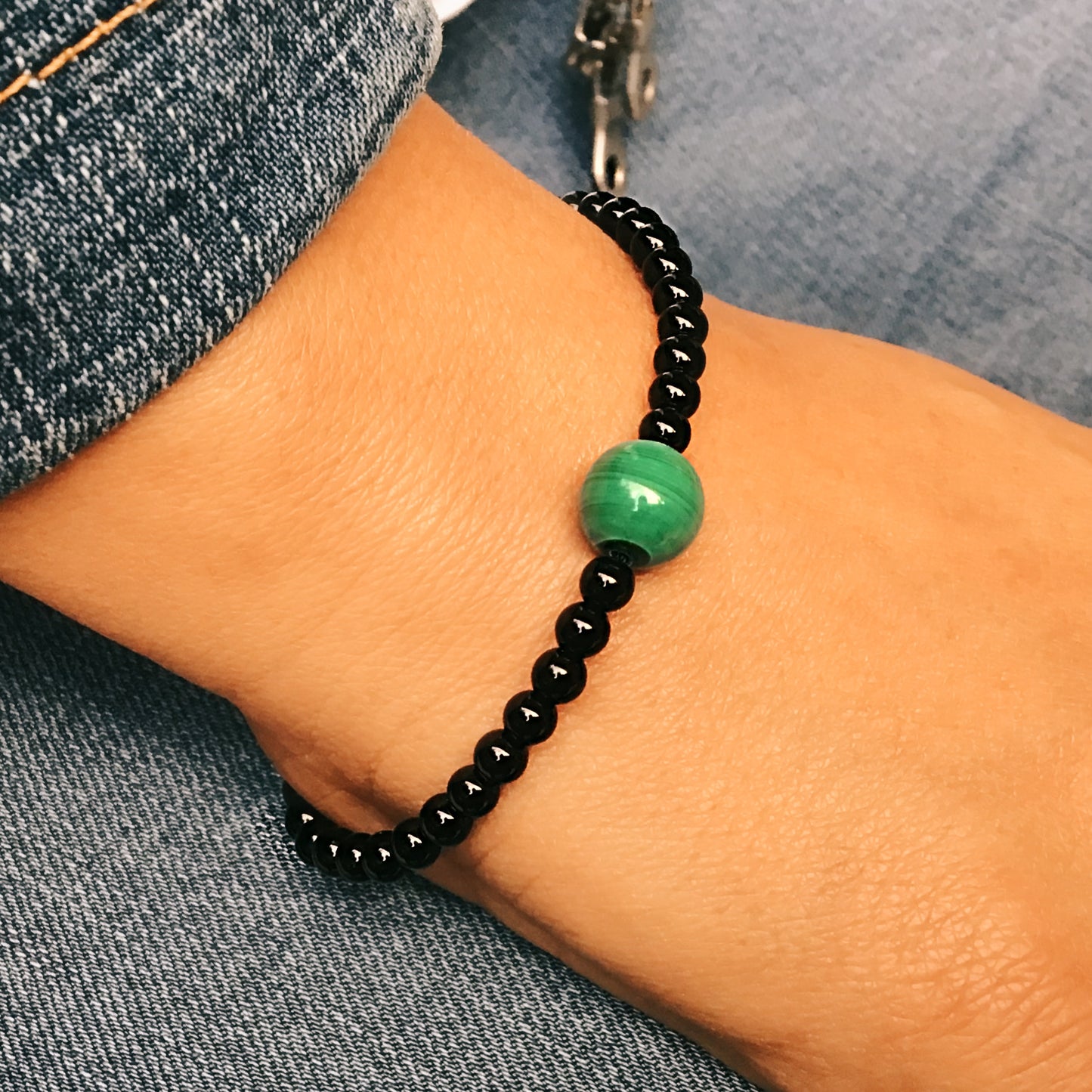 Pulsera malaquita con obsidiana negra bolas 4mm macrame