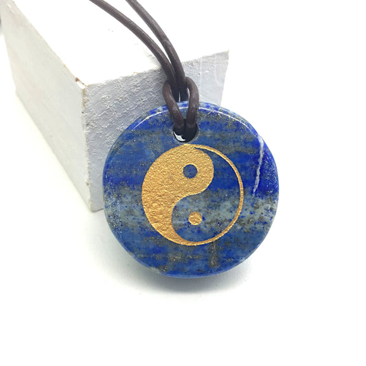 Collar lapislazuli ying yang 3-4 cm
