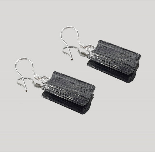 Pendientes turmalina negra en plata