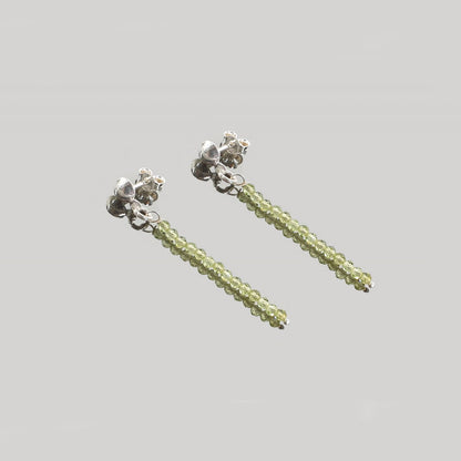 Pendientes largos olivina bolas talladas 2mm