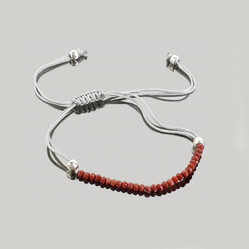Pulsera jaspe rojo facetada macramé ajustable