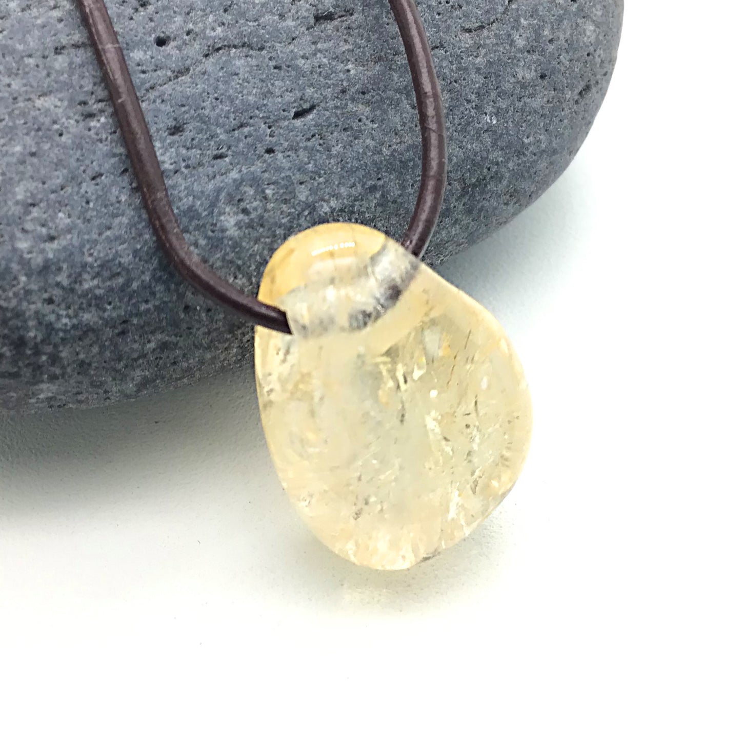 Collar citrino perita 2-3 cm