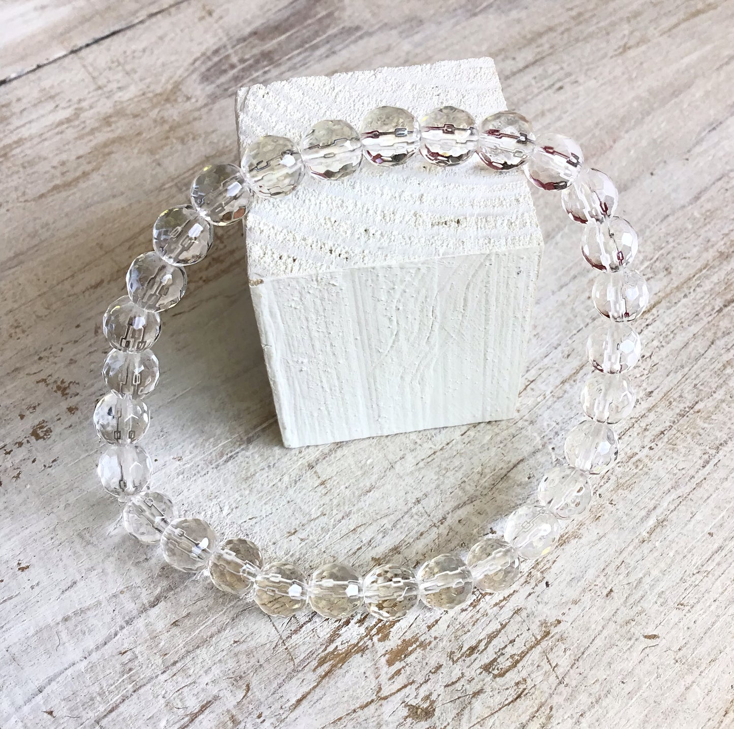 Pulsera cuarzo blanco bolas 6mm facetadas