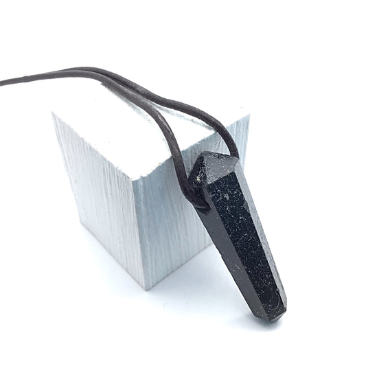 Collar turmalina negra punta 3-4 cm