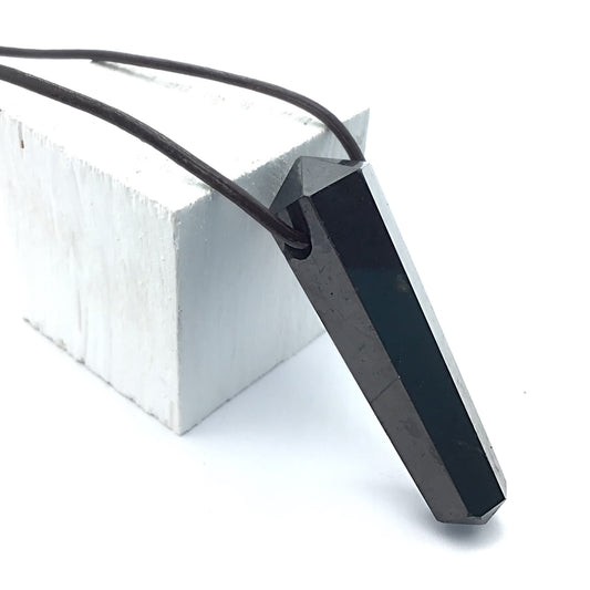 Collar shungit punta biterminada 3-4cm