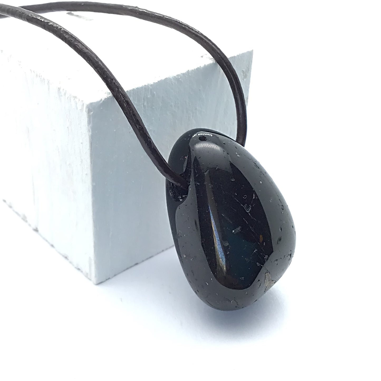 Collar turmalina negra perita 3-4 cm