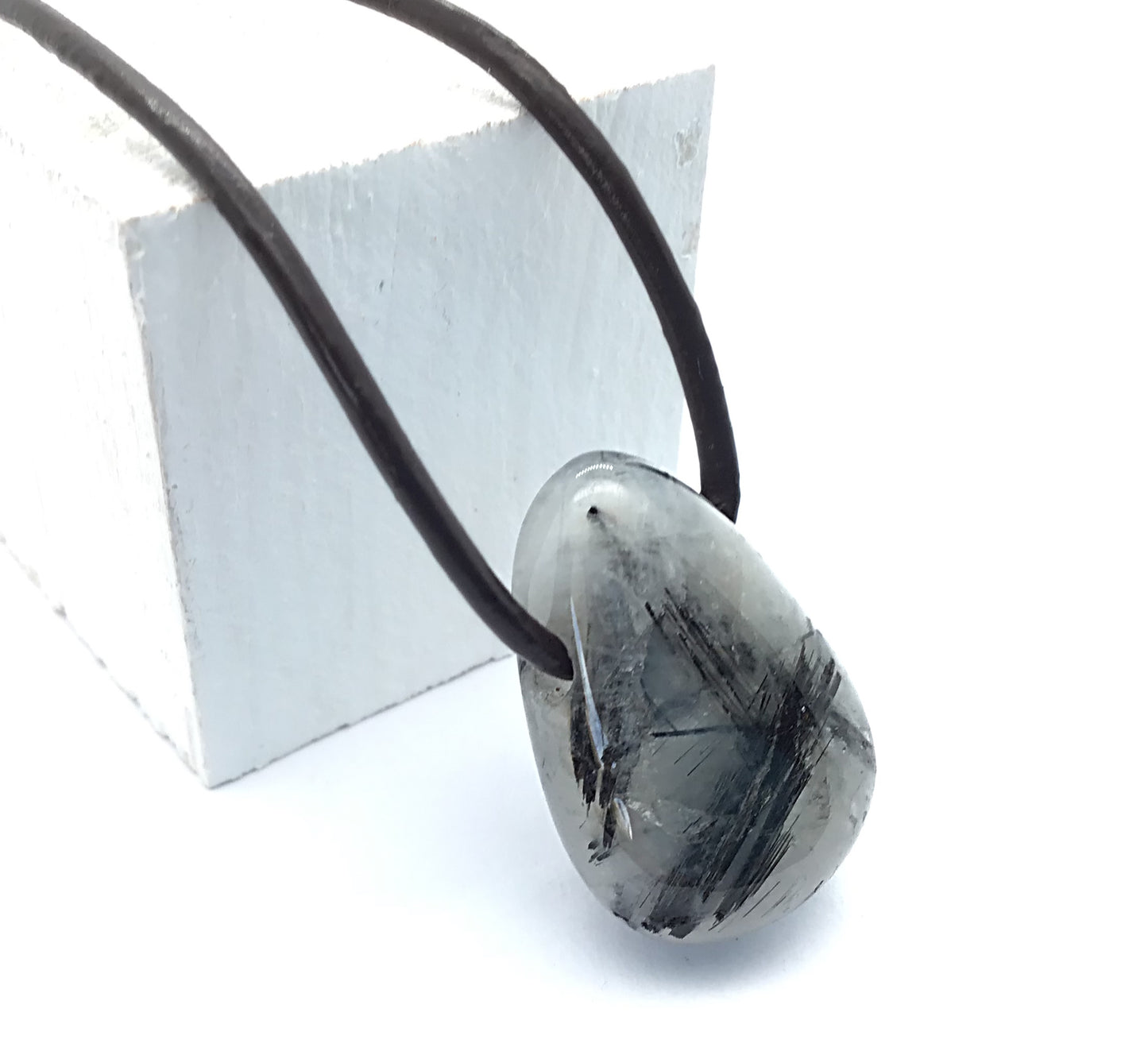 Collar cuarzo con turmalina negra perita 2-3 cm