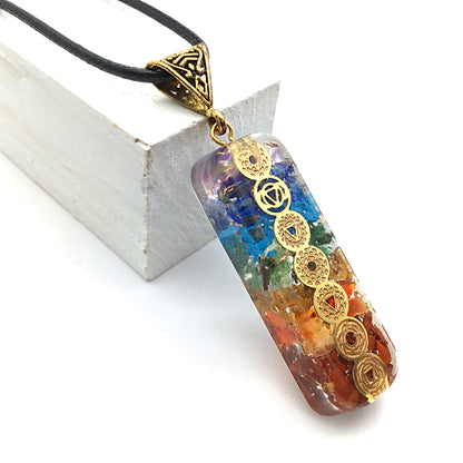 Collar 7 chakras orgonite con símbolos