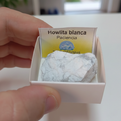 Howlita Blanca En Bruto 3-4 cm