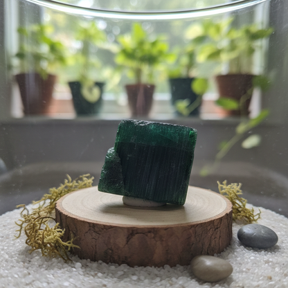 Turmalina verde en bruto 3-4 cm (primera calidad)