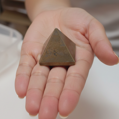 Pirámide pirita 4 cm