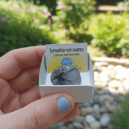 Rodado Cuarzo con turmalina 3-4 cm