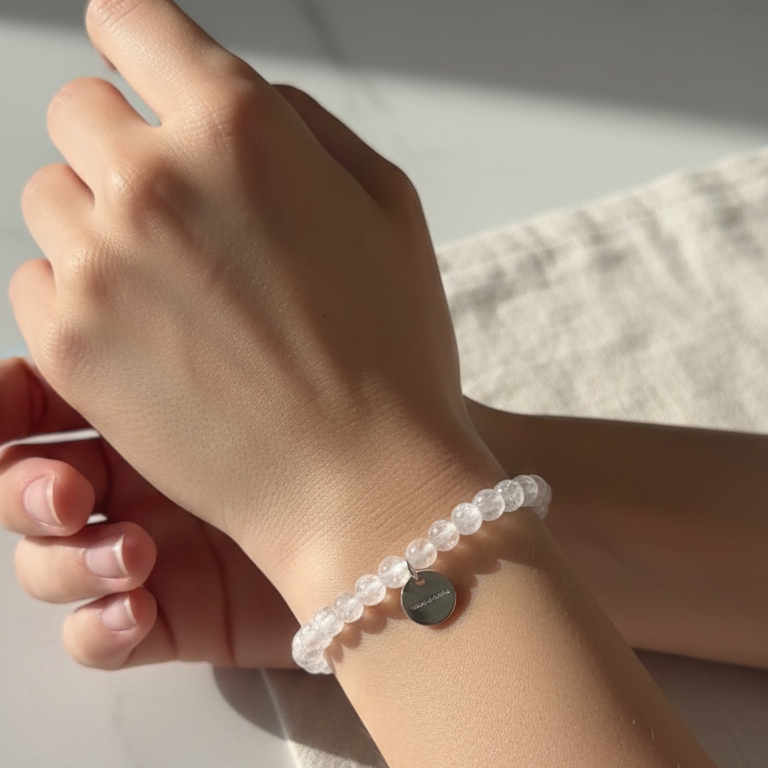 Tu Refugio de Calma y Claridad Mental (pulsera cuarzo blanco bolas 6mm)