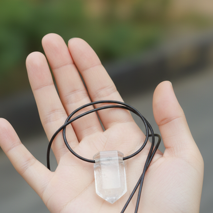 Collar Cuarzo Blanco punta 3-4 cm