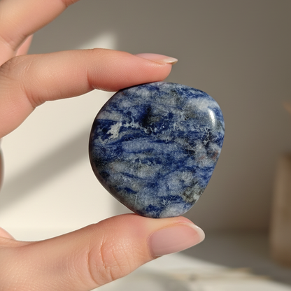 Tu guía de comunicación y claridad (piedra chakra sodalita 3-4 cm)